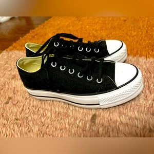 Converse platform sneakers -sz 8 women’s